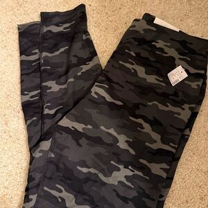 Maurices Gray Camouflage Leggings